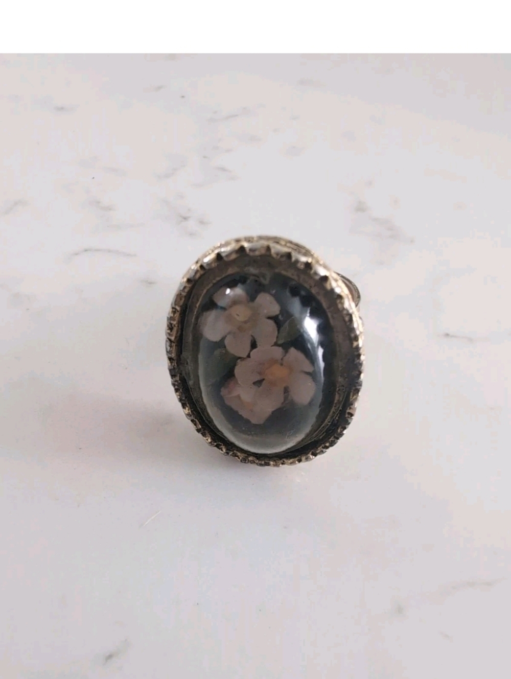 Vintage Pressed Flower Ring Gold Tone Oval Cabochon Real Dried Floral
